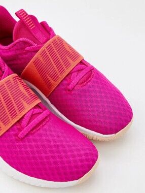NIKE Renew In Season TR-9 Strap Athletic Trainer Sneakers
